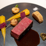 レストラン オオツ - 2021.2 三重産黒毛和牛♀ヒレ肉ロースト 付け合わせの根菜類（人参、蕪、蓮根あられ揚げ）