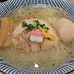 鯛塩そば 灯花 - 鯛塩らぁ麺玉子