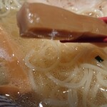 鯛塩そば 灯花 - 鯛塩らぁ麺玉子～メンマは大好きな極太タイプ♪