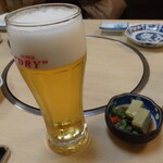 Iso hama - 生ビール・つきだし