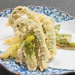 春の山菜天ぷら