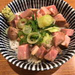 荒町商店中華そば ふじやま - 〆の肉飯250えん