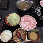 Sukiyaki shabu shabu kaiseki ryouri azuki - 