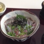 海鮮蔵 魚魚魚 - 生サンマ三昧丼…780円