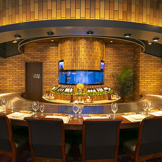 [Various private rooms available] We have large and small VIP rooms for 4 to 20 people.