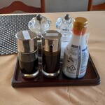 れすとらん あずまや - 調味料各種