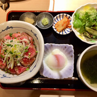 牛刺しと焼肉 仔虎 クリスロード店 - 