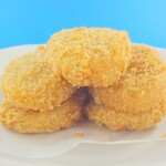お惣菜の店　ふるや - コロッケ5個(横から)