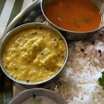 カーリー・テーブル - 