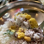 カーリー・テーブル - 