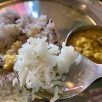 カーリー・テーブル - 