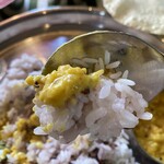 カーリー・テーブル - 