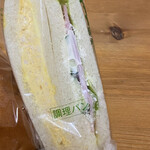 ケーワン - △ミックス
      タマゴサンドとハムサンドの組み合わせです