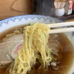 小島食堂 - 麺リフトアップ