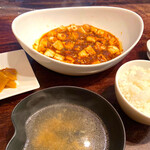 海鮮中国料理黄河 - 麻婆豆腐定食　￥900
            シンプルだから、バランスが大事なんですね。