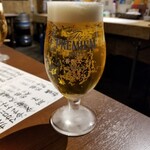 酒とアテ モグラ酒蔵 - プレモル 380円