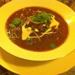 ラムすじ肉のカレー大盛（ライスとセットで1,300円、大盛は無料）