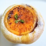 イスズベーカリー - オレンジとさとうきびのクリームパン