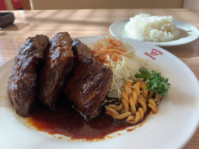 ステーキハウスラジャ マイケル7 中島店 旧店名 マイケル7 西富井 ステーキ 食べログ