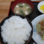 中華飯店 ごくう - 本日のサービス品とんかつ定食ご飯大盛り