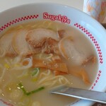 スガキヤ - 肉入ラーメン(コショー入れています)