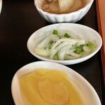 中華料理 喜楽 - 脇役三人衆。