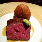 蒼 - 上田畜産 雌の但馬玄 シャトーブリアン　百合根のパン包焼き。唯一食べたいと思う牛肉が、こちらのこれ(笑)