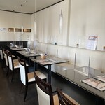 キッチン エムズ - ソファ席です。