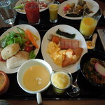 ホテルメトロポリタン - ホテルでのバイクング朝食