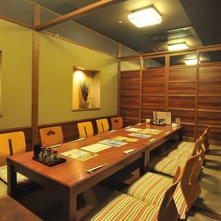 足を伸ばしてゆったりとくつろげる個室【掘りごたつ個室(～26名様)】