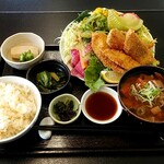 Ofukuwake - アジフライ定食1000円税込。2021.2月現在。