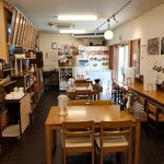 石垣島 麺や とり次郎 - 内観