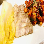 韓国料理 金家 - ポッサム　　茹で豚ヘルシー✨りんごが甘くて美味しい