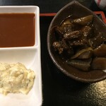 串36 - くじらスジコン煮