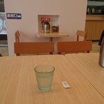 ゆで太郎 - テーブル席