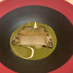 鮨 由う - ・宮城県産蒸し黒鮑の肝ペースト和え