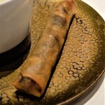 レストラン リューズ - 葉巻のようなすっぽんの春巻き