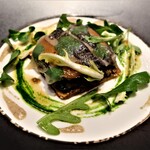 レストラン リューズ - スペシャリテ　八色しいたけのタルト