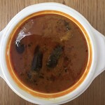 マヤレストラン - ナスとチキンのカレー（テイクアウト）