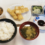 九十九亭食堂 - 天ぷら定食　550円　＋　もつ煮　400円