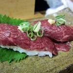 季節料理 藤原 - 桜肉の握り
