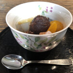 天野屋 - 茶道の所作のようなあんみつ