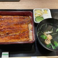 うなぎ 目白ぞろ芽 - 共水うな重