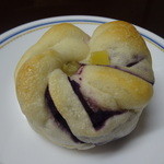 ホシノ天然酵母パン　バリー - 紫芋あんマフィン