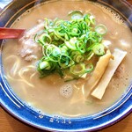 豚旨うま屋ラーメン - うま屋セットの特製ラーメン