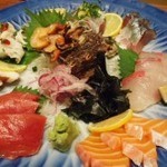 居酒屋ます也 - 刺身の盛り合わせ