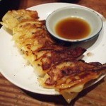 居酒屋ます也 - 餃子王の餃子