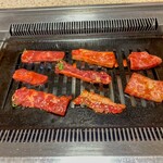 焼肉 牛苑 - 4種類焼いてますｗ