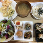 Resutoran O Kukawauchi - 鯛めしと6種の惣菜定食