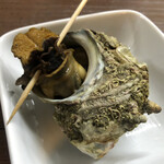 居喰処 光 - 2021/02/06
      熱燗 一合 500円
      サザエが500円ランチの副菜よ！